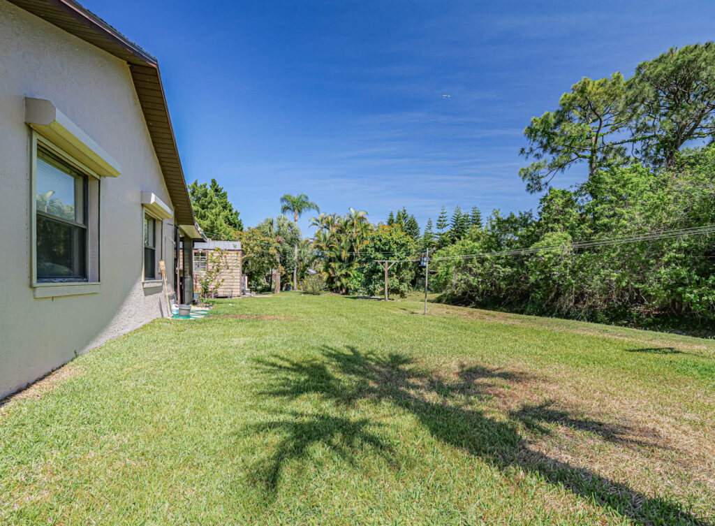 113 Larchmont Terrace Sebastian, FL 32958