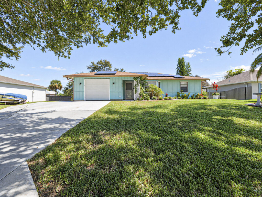 436 Tunison Lane Sebastian, FL 32958 MLS# B26079089 3 beds | 2 baths | 1297 sqft